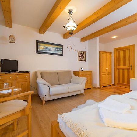 Valasske Chalupy Kycerka Hotel Velké Karlovice Екстериор снимка