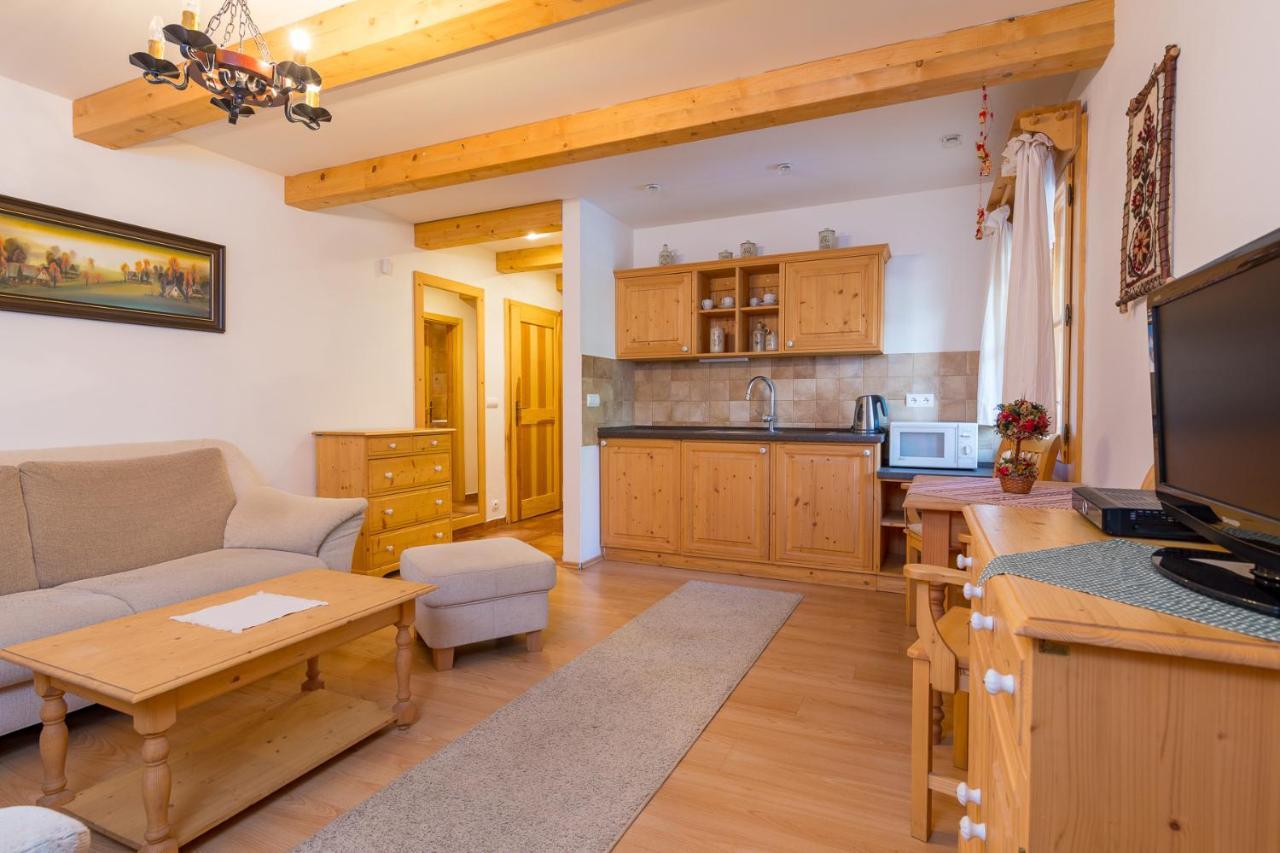 Valasske Chalupy Kycerka Hotel Velké Karlovice Екстериор снимка