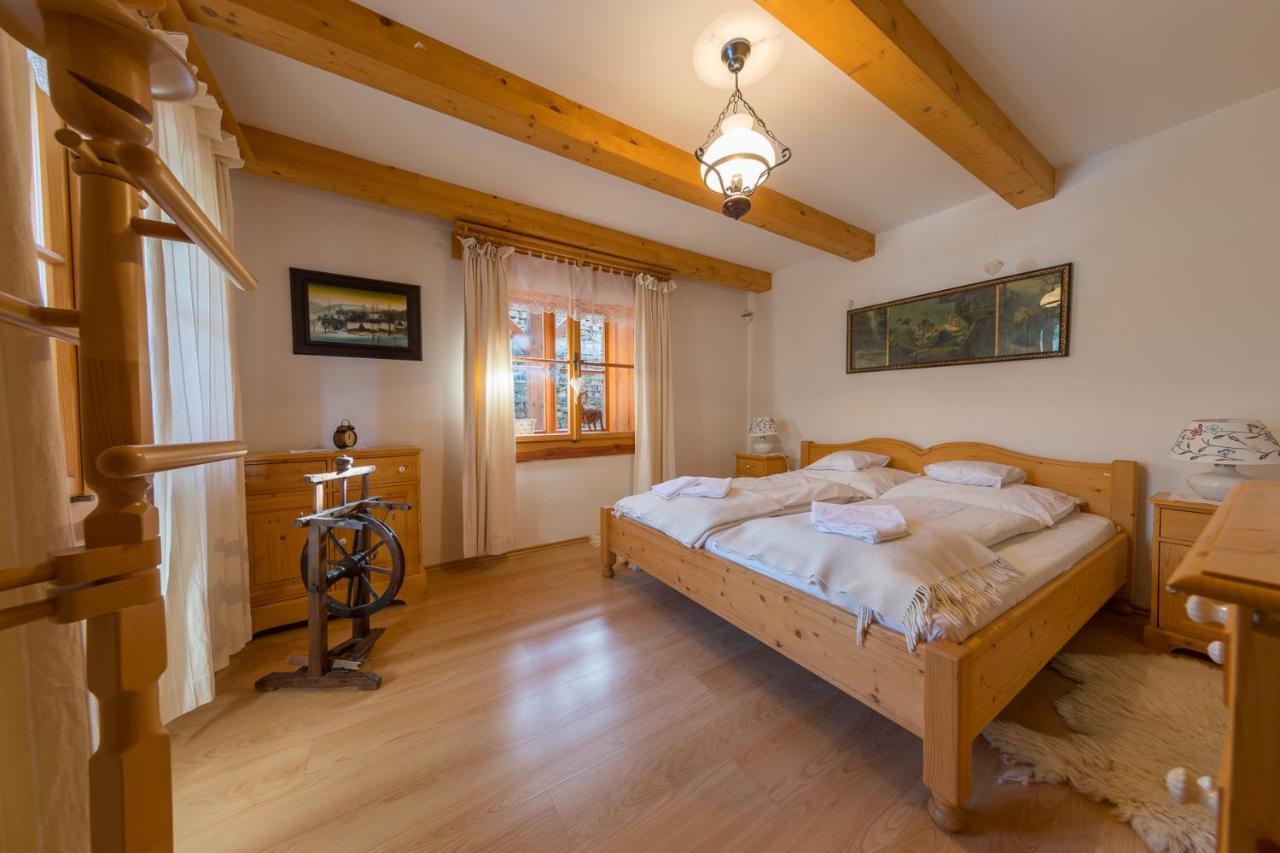 Valasske Chalupy Kycerka Hotel Velké Karlovice Екстериор снимка