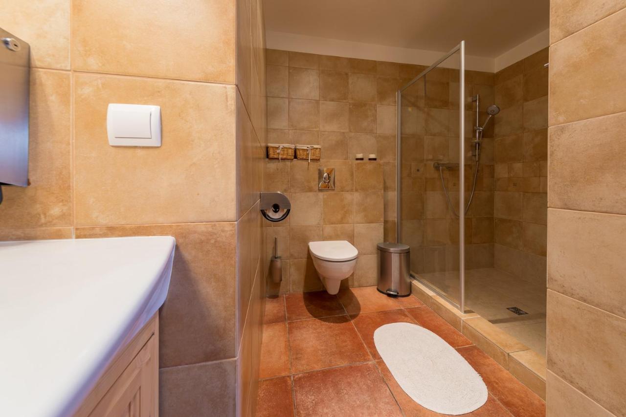 Valasske Chalupy Kycerka Hotel Velké Karlovice Екстериор снимка